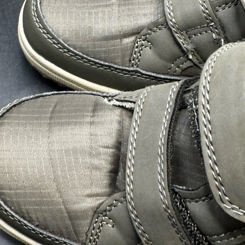 OshKosh Bgosh shoes have